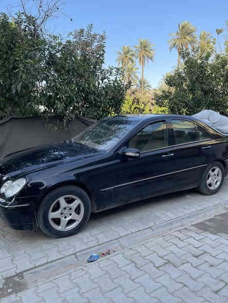 السلام عليكم مرسيدس c200 موديل 2001
قطع صبغ  بيها محرك اربع سلندر تراوح
تحكمات داخل بيجي فتحة سقف 
رقم انكليزي جديد 
هزة جديدة
السعر ٦٥ ورقة
*********** بغداد الكريعات

