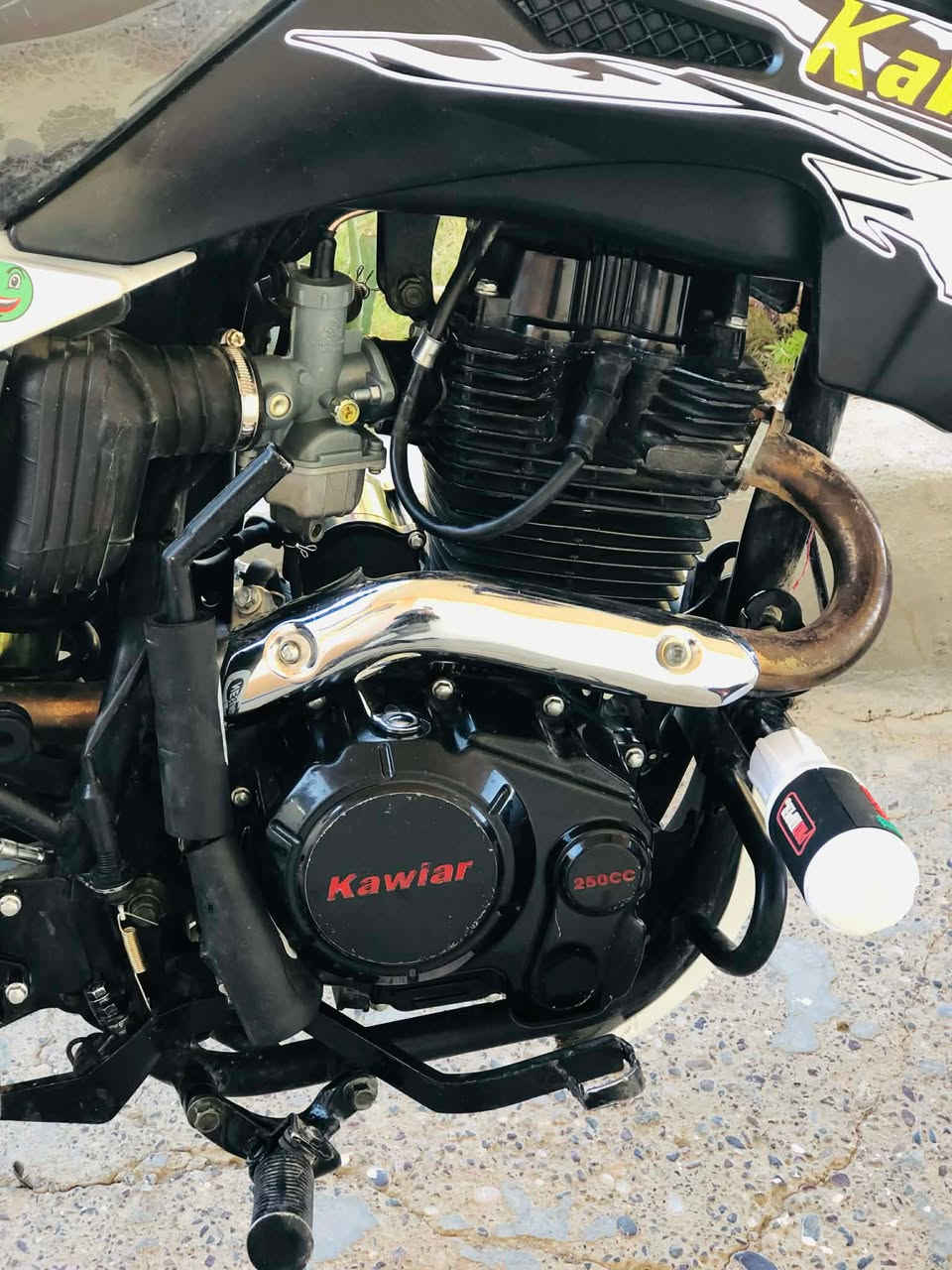 السلام عليكم 
دراجه قفاز. موديل 2025 جديد  نضافه فول حجم المحرك 250 نشاطه نار 🔥 باب اول شرط  ثقيل الماطور كلو شرط. اتصال ***********.  سعر مليون و50وبي مجال موشراي لاتاخبر
