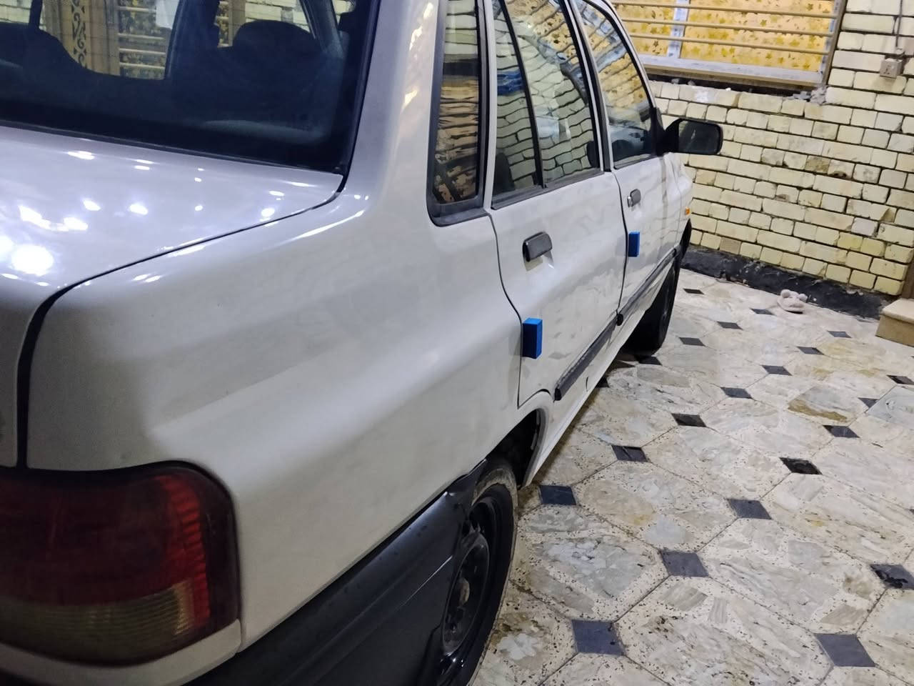 سايبه 14كير ومكينه نضيفات 
غرامات مصفر حداديه 70بلميه
شواصي نضيف رقم كربلاء راعيه يمي
بس عقد مروري مباشر اسوي مداور كبل
الاتصال*********** السعر 34وبيه مجال
