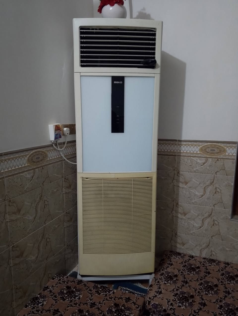 السلام عليكم سبلت 3 طن للبيع عل فحص المكان فلوجه السعر 400 او بي مجال بسيط للتواصل خاص او على الارقام التالية ***********
                    ***********
