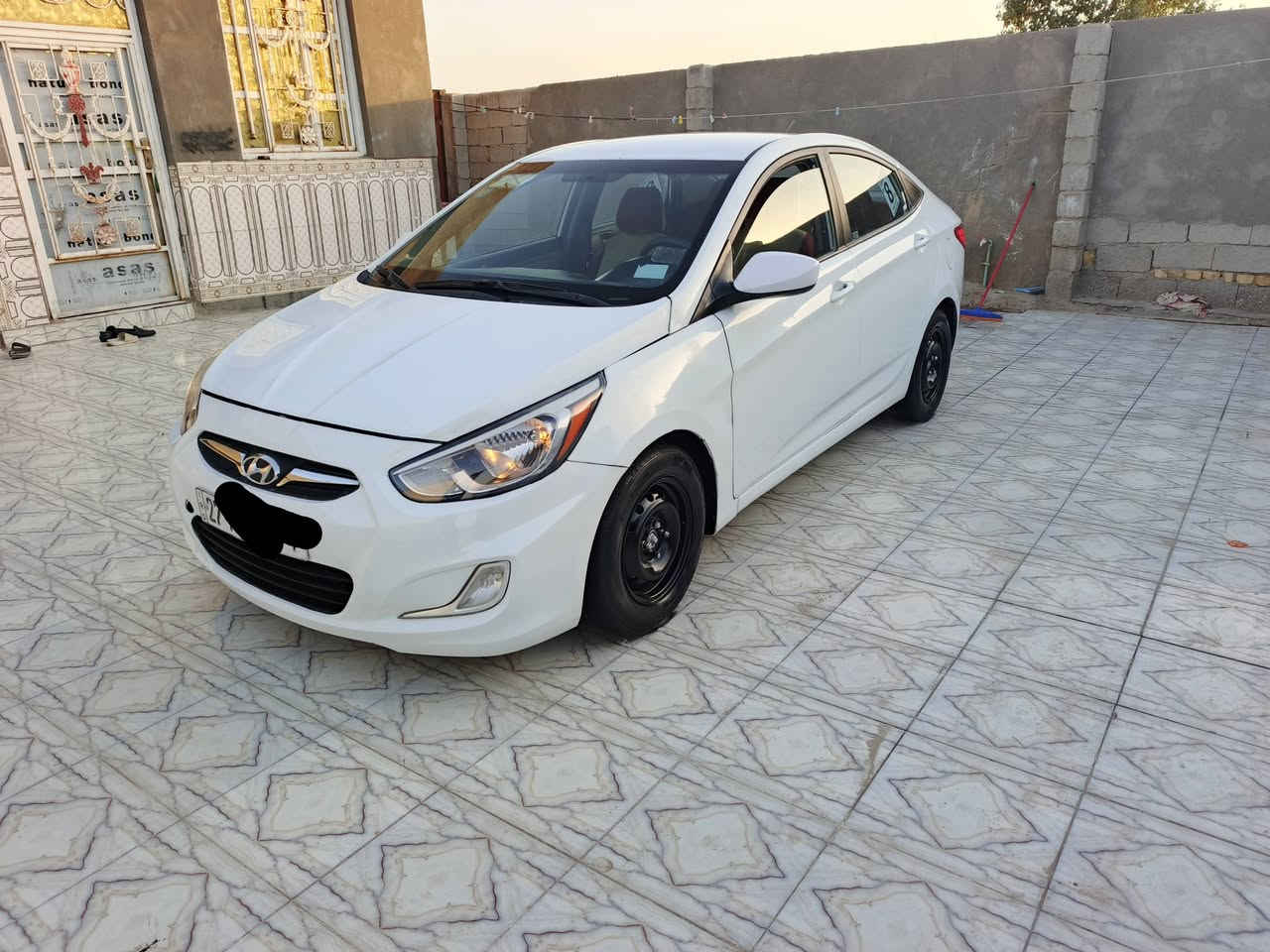 هونداي اكسنت موديل 2015 رقم ذي قار دولي جديد حره تحويل ثاني يوم سنويه 29 مشروع وطني وارد امريكي ضربته  وجاملغ فقط وبيه رشات صبغ تجميل فقط والباقي كفاله عامه مكينه 1600 شرط ما مفتوحه مكينه وكير وحداديه وتبريد وتخم تايرات كله مكفول سياره جاهزه مال جناي بمعنه الكلمه مكان سياره ناصريه سعر 83 بيه مجال قليل رقم الهاتف *********** أنه مكلف بل نشر خابر راعيه بيك خير وتدلل
