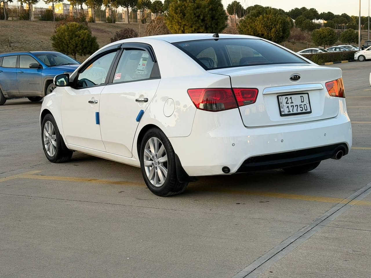 إسلام عليكم
كيا سيراتو خليجي ٢٠١٢
مكينه ١٦٠٠ دوش
مكينه والكير مكفولات
٦كير
مواصفات
داخل لونين 
تبريد ابيانو
اشاير بلمري
حساسات خلفي 
٣وضعيات قياده
يدات نيكل
٢سويج
٥ويل كب جديد
تخم تاير جديد
دوشمه والكاعيه جديد
بيها منضومه غاز جديده
حدادي امامي خلفي جديد
بيها باب خلف السايق تبديل ابلادي
بدون دواخل
ومكانين بارد إصبعين 
ارقام والسنويه جديده 
بشرط التحويل ثاني يوم
سياره جاهزه اي نقص مبيها
رقم السياره سليمانيه
مكان السياره سليمانيه
السعر ١١٠
للستفسار***********
