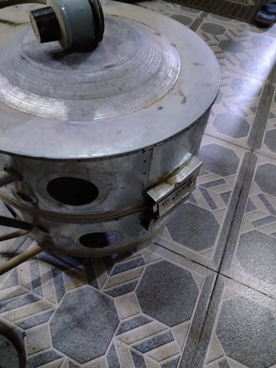 السلام عليكم من رخصه الادمن تنور غازي جديد استعمال قليل جدا كامل الملحقات صوندا و منضم غاز
الرقم /***********
العنوان /حله_بابل_حي الزهراء _مول بغداد_شارع 17
السعر /25الف قفل
