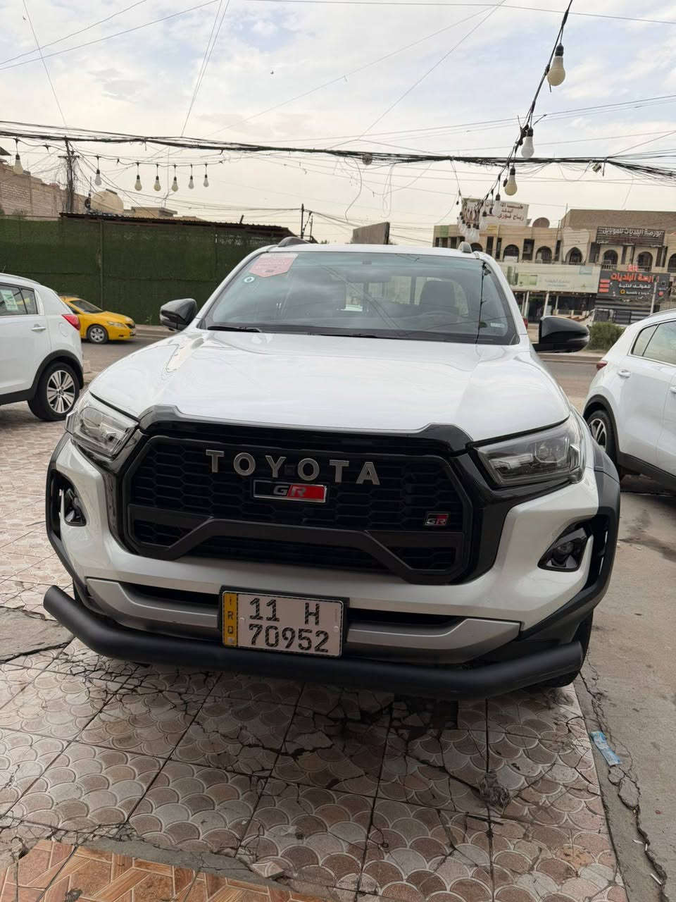السلام عليكم تويوتا جي ار 2024 كفاله عامه من الدعاميه للدعاميه ماشيه 49  السعر 410 يعني اربع شدات وعشره مكانهه البلديات رقمي ***********
