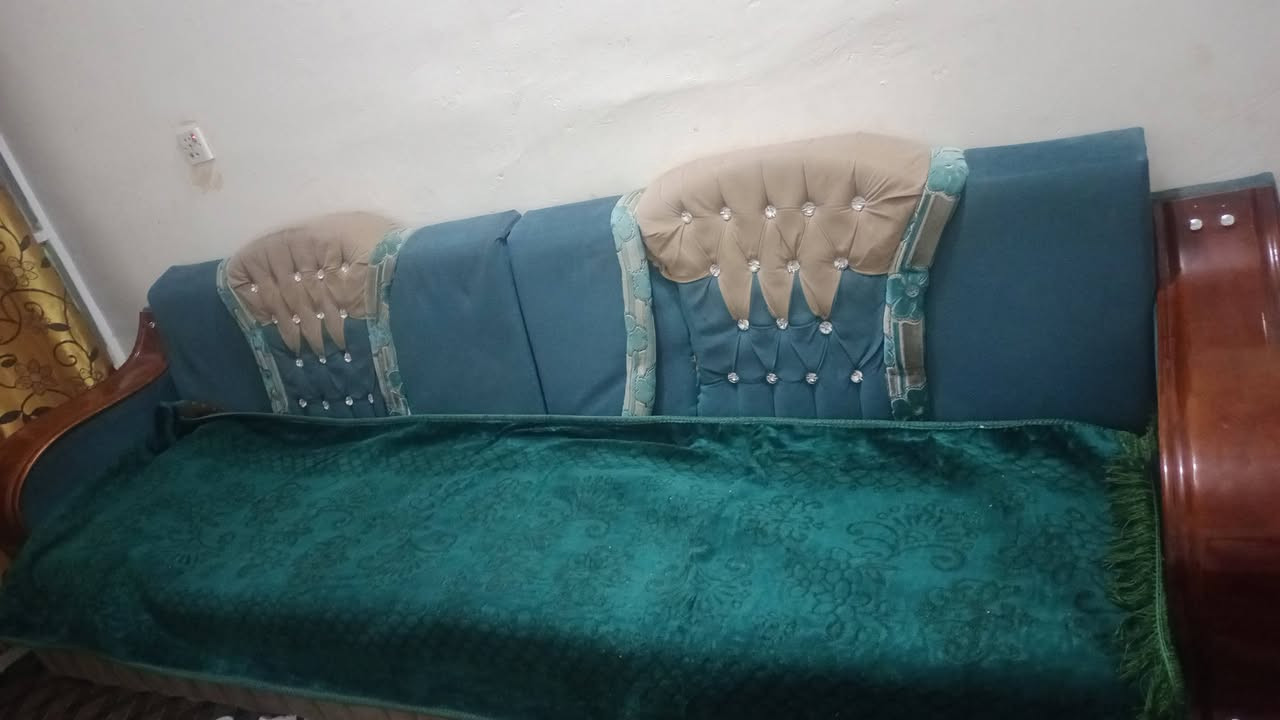 ديوان للبيع بسعر مناسب


**إذا كنت صاحب هذا الإعلان وتريد حذفه لأي سبب، رجاءا أرسل رسالة إلى الدعم الفني**