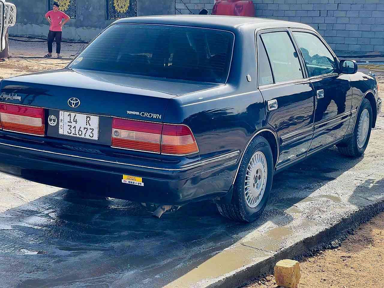 👑TOYOTA CROWN ROYAL SALON
للبيع تويوتا كراون راس الثور تكم مديل 2000
اللون ازرق نيلي
رقم بصرة انكليزي بسمي مداور ثاني يوم  السنوية ال2028 هزه جديده 
مكفوله كفاله من كص و ونقل جثه ورسميات والاصوليات ..
بيه فقط صبغ 
المواصفات👇
✅️مكينه جديده صارلي شهر شادها 
✅مكينه 3000
✅تحوير الغسق 
✅ دشبول أيسر بلاد
✅ويل مشيف
✅كشنات +ارضيه جلد +فرشات كله جديد
✅تخم تاير 
✅غراض جنطه كامل 
العنوان البصرة جسر محمد القاسم على الشارع مال الشعيبة 
 بيع متسعجل السعر 💵 92 وبي مجال بسيط الشراي 
للاستفسار
اتصال***********
