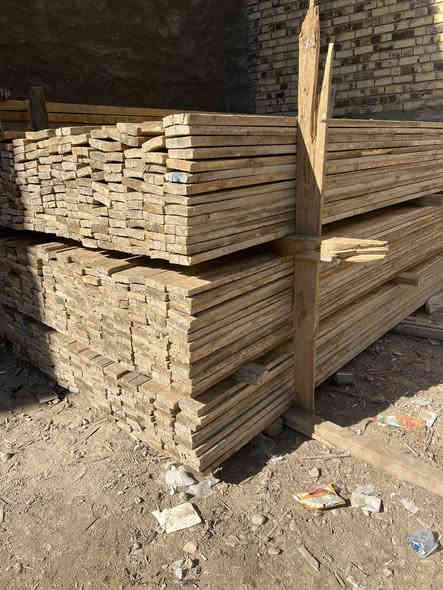 للبيع لوح 4 متر وسير 4متر روسي تارس نظافتهن 90 ‎%‎  المجموع 10 مكعبات ونص مكاني حله للاستفسار 
***********
***********
