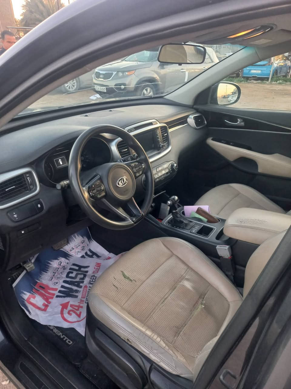 السلام عليكم اخوان عندي سورنته ٢٠١٨ وارد امريكي حادث البنيد وجاملغ بدون دواخل  مكينه ٢٤٠٠ ٧راكب ٣ قطع تبريد مكان السياره بابل رقم اربيل دولي***********
