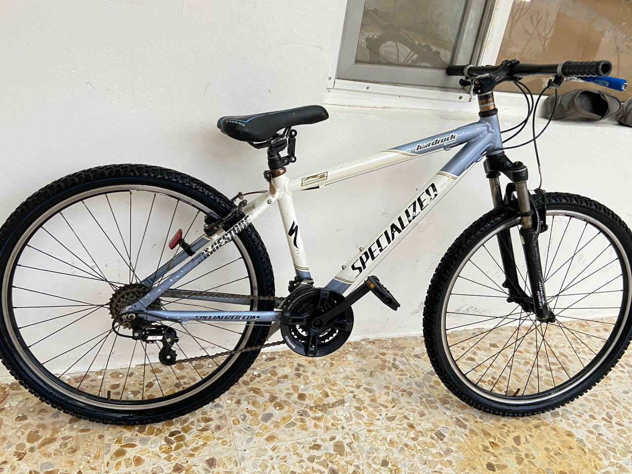 .سلام عليكم
دراجة ماركة سبيشل باله

لشة فافون سناب 

فقاسات 8/3
شراي خاص


**إذا كنت صاحب هذا الإعلان وتريد حذفه لأي سبب، رجاءا أرسل رسالة إلى الدعم الفني**