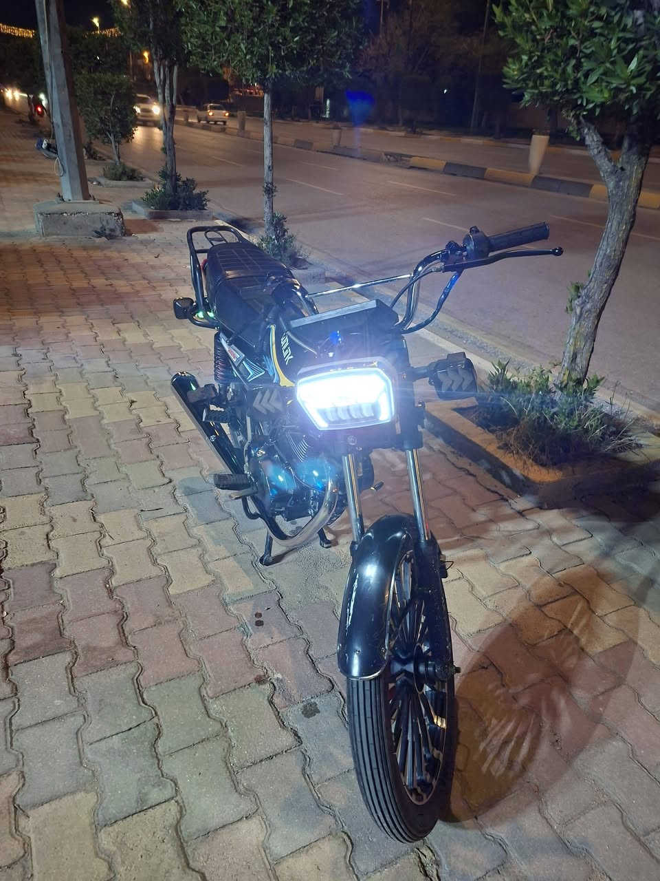 سونك موديل 24 محرك 200سيسي شوفت عينك نضافه  
(بيع & مراوس)
مكاني كربلاء السعر 725 بيها مجال بسيط 
***********
