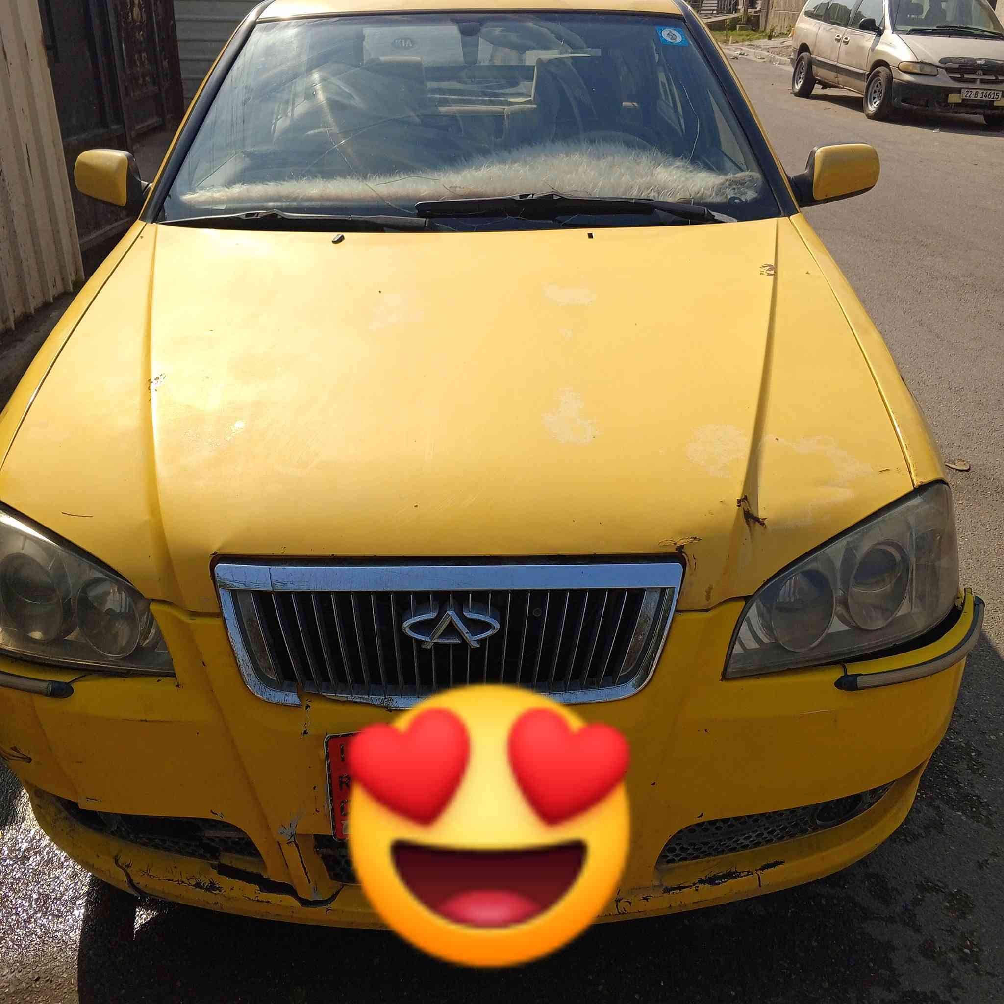 السلام عليكم 
شيري كوين صفرة كير ومحرك كورلا
2009 مصفرة باسمي سنوية2029
تبريد شغال. للاتصال وات ساب ***********
