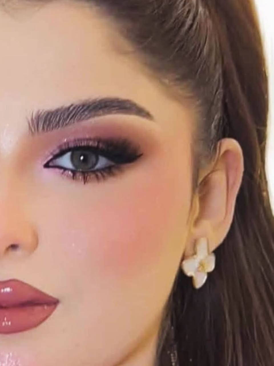 🔥 عرض نار من صالون لانا 🔥
0776 449 8488
لأول مرة وفرنالكِ عرض مميز جدًا ومخصص لعروساتنا الجميلات 👰✨

يشمل العرض:
💄 تسريحة
💋 مكياج
👁 رموش
✨ طلاء جسم
👗 بدلة زفاف
🌈 بدلة حنة ألوان

كل هذا بسعر مغري جدًا ولمدة أسبوع واحد فقط
💰 350 ألف دينار فقط

📍 العنوان:
حلك – شارع الأربعين – مقابل مطعم البندقية
داخل فرع أسواق ريحانة سابقًا والطاقة الشمسية حاليًا

📩 للحجز والاستفسار:
التواصل عبر الدايركت أو على الواتساب
📞 *********** 
0776 449 8488
📱 حساباتنا:
@lana_salo0n
@zd_gq1

💖 لا تضيعين الفرصة، احجزي الآن عبر الزر أسفل المنشور أو على الرقم المحدد وكوني الأجمل في يومك المميز.
