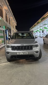 jeep Limited 2019 خليجيه استخدام شخصي ماشيه 170الف كيلو سياره كلش نظيف...
