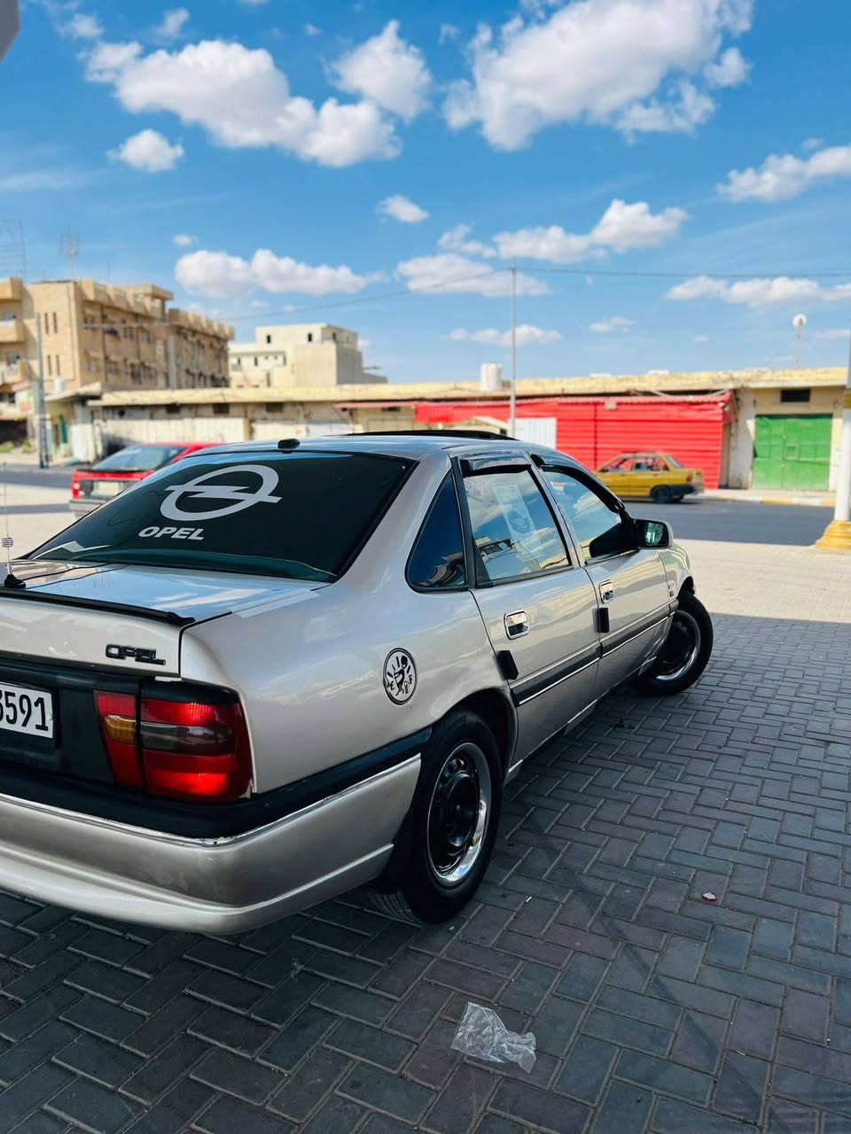 للبيع
اوبل فكتره 
موديل 92
السعر 43 وبيها مجال 
رقم سليمانيه سنويه 2028
حجم 1600 
قايش عريض 
محرك كير شرط 
تخم تاير جديد
سلايت
صدر امامي خلفي جديد
كهربائيات كلها شغاله 
السياره بدون ضربه ولا خياس 
السياره جديده بمعنى الكلمه آحلا من آلصور مكان السيآره تكريت الأستفسار آتصل ع صاحبها 
***********
