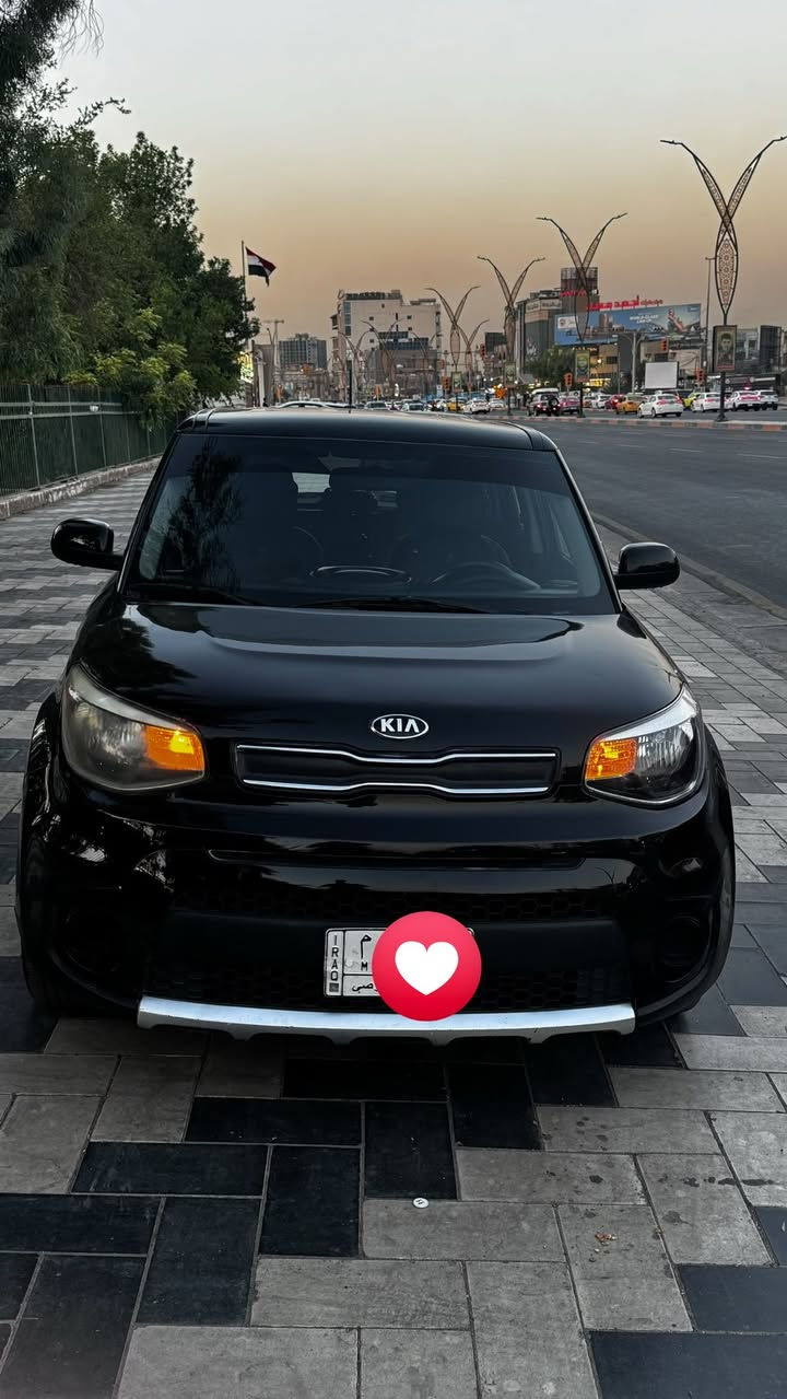 السلام عليكم
كيا صول 2019 وارد امريكي محرك 1600 جي دي اي ماشيه 103 الف ميل قابل للزياده ايرباك سايق طاك حادث امريكا مرفق بالصور
بيها خيط تبخير بالجديد 
 السعر 130 وبيها مجال
المكان بغداد
للاستفسار 
***********
