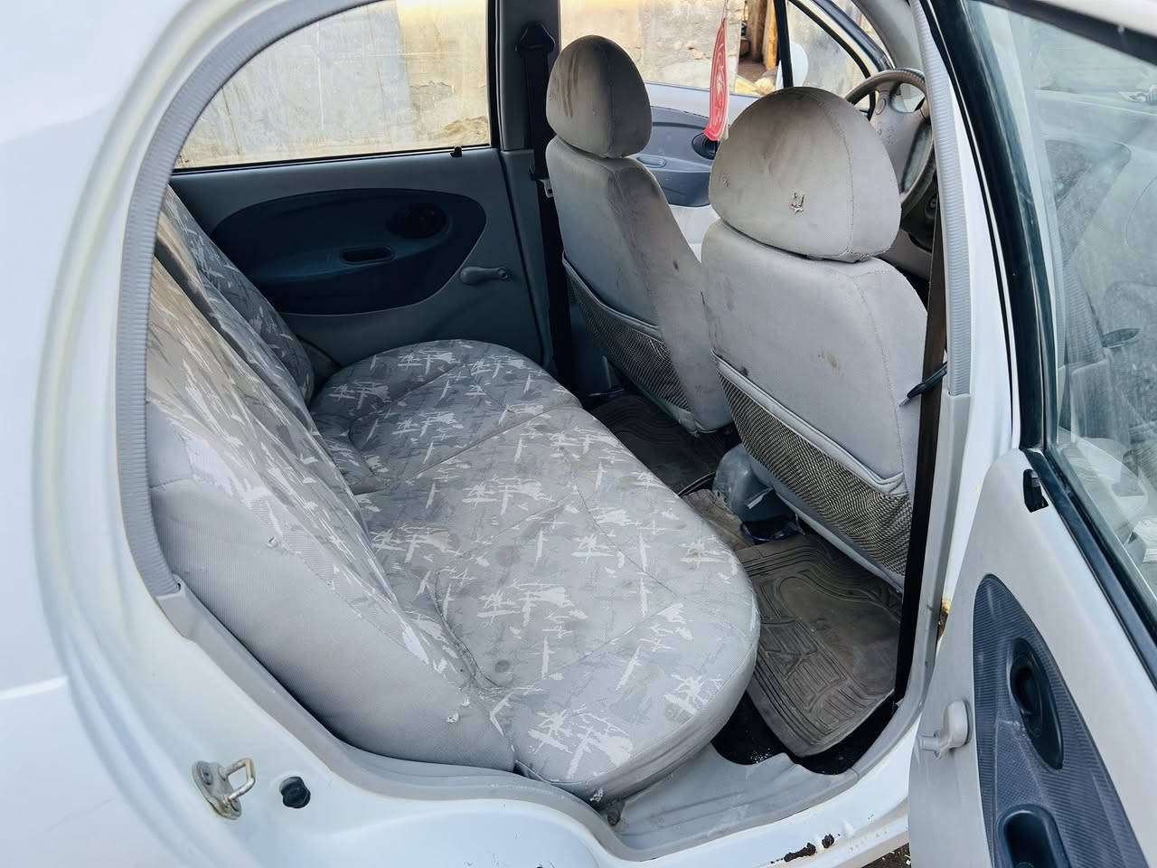 للبيع شيري كيو كيو مديل 2013 سيارة جاهز وخير من الله محرك 4 سلندر كير عادي مكينة وكير خير من الله يشكن الكاع كهربائيّة كله شغالة من طول الطول رقم الماني بغداد تبريد شغال عوزة بس عاز 

#ملاحضة رعية متوفي اتكفلك سرقه وعشاير السعر 15 ورقه 

عنواني ناصرية مركز الاستفتسار الاتصال على رقم ***********
