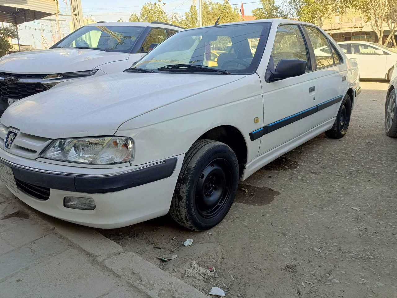 بيجو بارص نجف 2012 مكينه جديد حداديه جديد تخم تاير مكفوال من ضربه
السعر 36 بيه مجال شراي يتصل على رقم ***********
الدوانيه قضاء غماس
