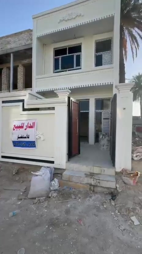 للبيع مشتمل 100م طابو زراعي سند 25 بناء طابوك غرفتين نوم وحمامين فوك وجوه حولي ومطبخ كله سيراميك شبابيك المنيوم سلايت مكانه بناحيه الراشدية 7نيسان حي الكوثر شارع التبليط ومجاري السعر 98 وبيه مجال قليل للاستفسار الاتصال *********** للبيع فقط
