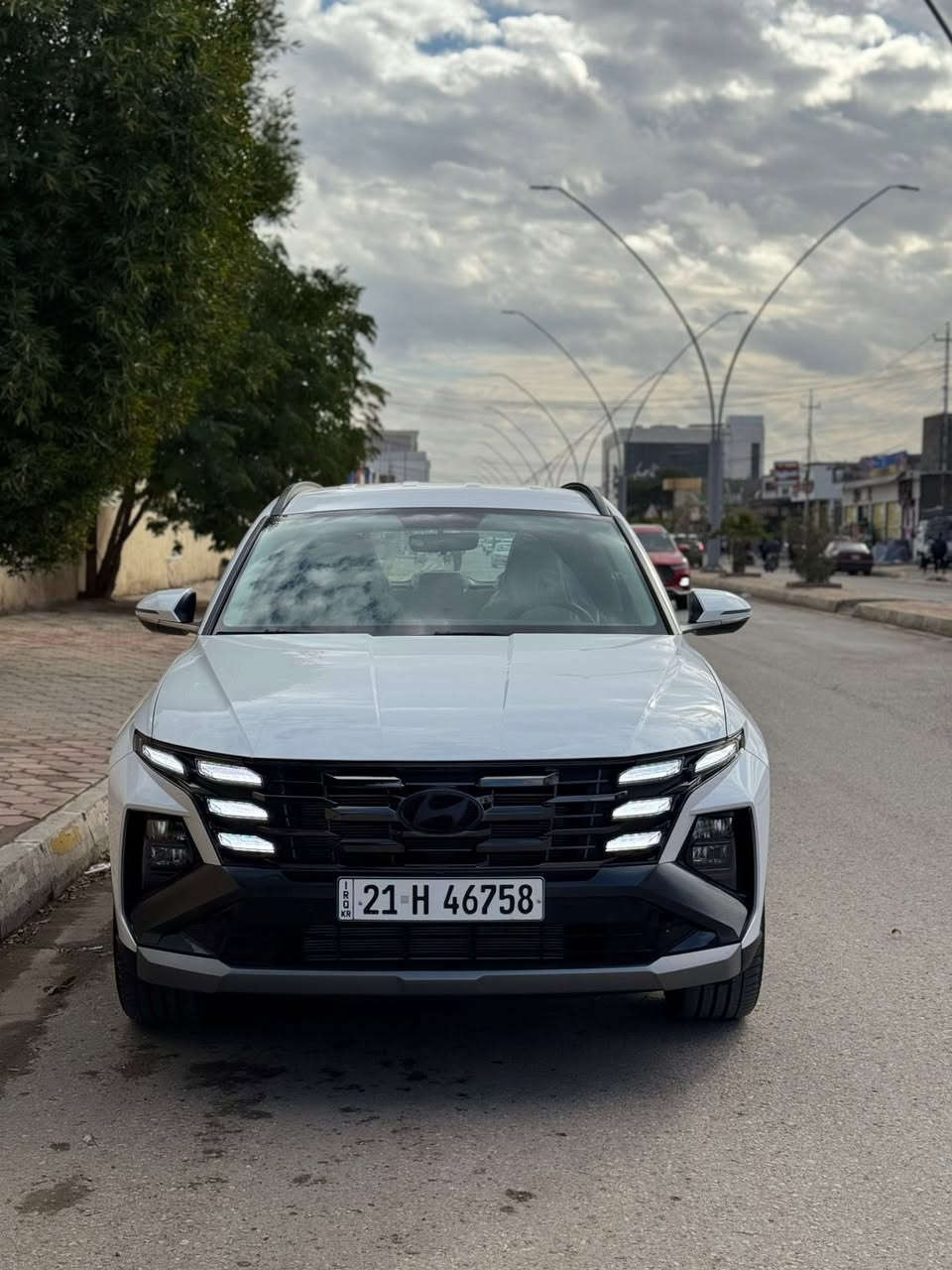 السلام عليكم 
توسان 2026  رقم سليمانيه بأسمي 
السياره ماشيه 3 الاف زيرو 
كشنات جلد اصلي شادلها واقيات 
السياره جديده فول فول مواصفات 
مكاني بابل استفسار اتصال ***********
سعر ٢٤٢ وبيها مجال 
مواصفاتها..
بصمة تشغيل 
شاشه متصل 
سايد بريك دكمه 
دات تشو 
خرائط بشاشه 
مانع انزلاغ 
كشنات كهرباء 
جنطه كهرباء 
٣ قطع تبريد 
تشغيل عن بعد 
شاحن امامي وخلفي 
اشاير مري 
بصمات أبواب 
مري شفط 
اوتو هولد 
حساسات امامي خلفي 
بردات اصلي
وبيها هواي مواصفات
