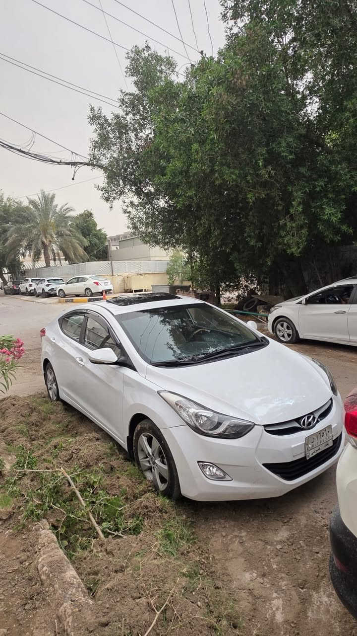 سلام عليكم
للبيع ولمراوس حسب القناعة 
الانترة  موديل 14 خليجي 
محرك 1800 دوش 
سعر 115
 مكاني بغداد    
اللتصال /‭٠٧٨٧ ٤٩١ ٤٧٣١‬  ‬ ‭‬ ‭‬
