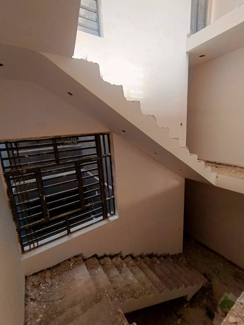 السلام عليكم كادر خلفات جص وبورك من بغداد 
***********
