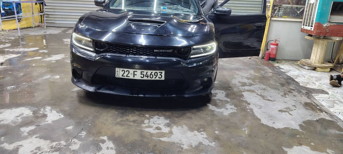 جارجر مديل ٢٠١٨ بدون دواخل
مراوس اوبيع اشعندك نزل
كير او محرك او تخم تاير او حداديه كله بل جيس
تبريد ثلج
اس اكس تي
بيه جاملغين اماميه او بنيد محدث اوباب الصايق بدون دواخل شرط
السعر ١٧٠ بيه مجال
اتصال ***********
