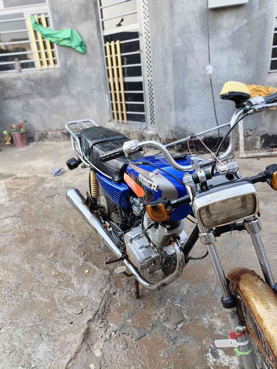 سلام عليكم دراجه للبيع موديل 2020 دراجه وصوليه مكانها واسط الزبيديه وهذا رقمي السعر 380 (***********)
