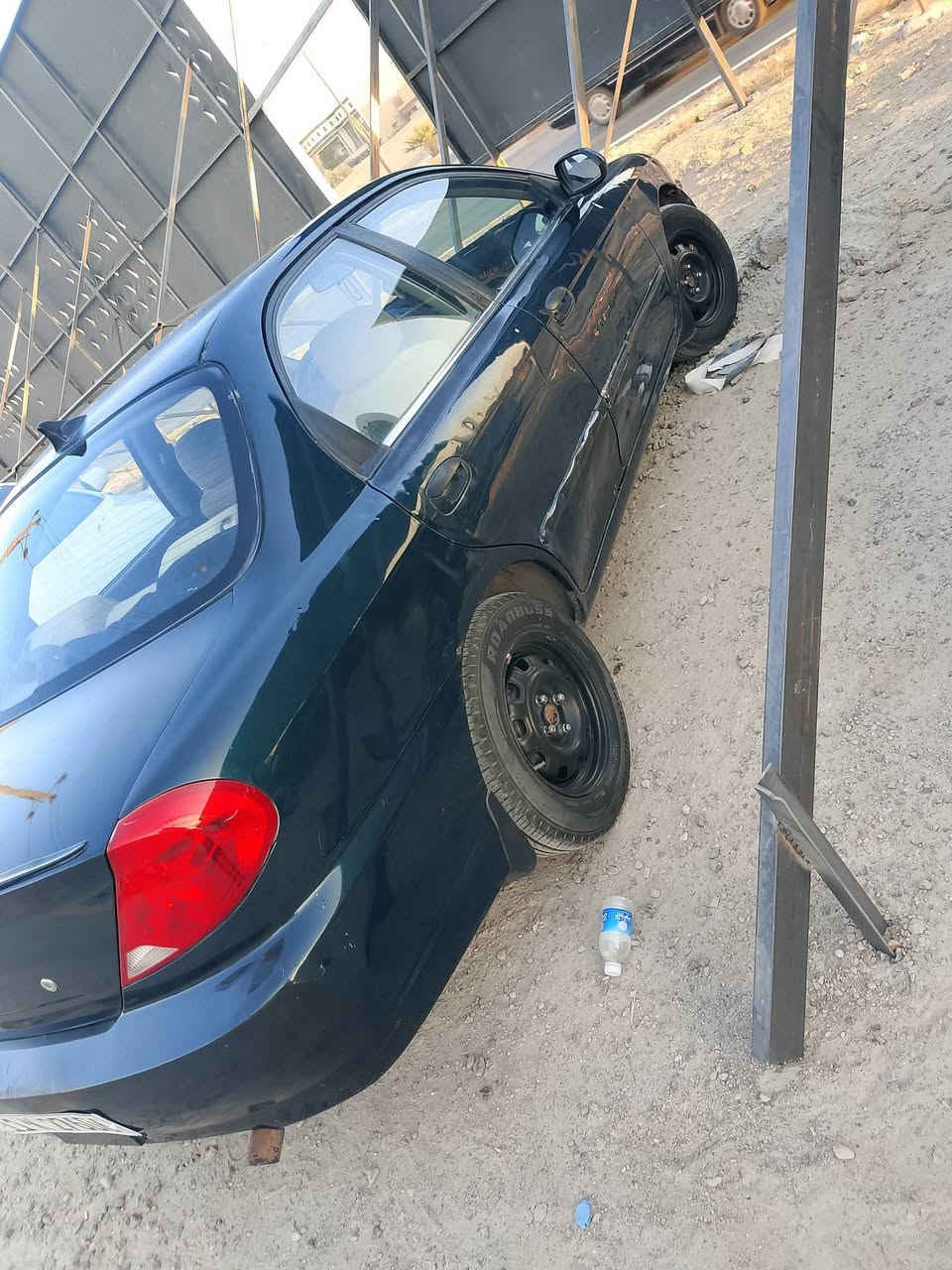 سبكترا موديل 2002 سياره بلاديه مابيها اي ضربه تبريد تخم تاير صدر  دبلات نظيفه محرك 1600جديد كير اوتو كامله مكمله هزه جديده رقم انكليزي بسمي السعر 46وبيها مجال بسيط مكاني بغداد الشعله ***********
