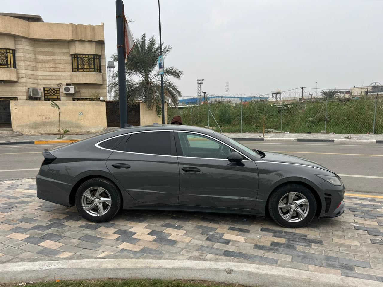 سوناتا 20 ضربه بس دعاميه ارباكات ضاربات صور الحادث موجودات كلهن دحجه بل باب بعدهي ما مصلحه شوف العين نص فول سياره استخدام شخصي مكينه وكير وشواصي ولغود تبريد كله كفاله سياره ما ناقصه شي 
السياره معوقين 
باقيلها سنه وصير حره السعر 167
***********
