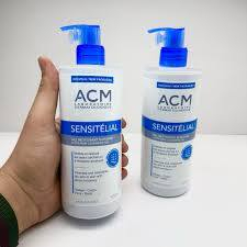 اسم المنتج:
ACM Sensitélial Gel Nettoyant Surgras
جل غسول منظّف مرطّب للبشرة الجافة والحساسة (للوجه والجسم) – 500 مل – صنع في فرنسا.
شنو يسوي؟
ينظّف البشرة بلطف بدون ما ينشفها.
مناسب للبشرة الجافة جدًا أو اللي عندها تحسس/أكزيما خفيفة.
يساعد يحافظ على حاجز البشرة ويقلل الإحساس بالشد.
ينطي ترطيب ونعومه للبشره ولمعه 
روووعه 😍😍
طريقة الاستخدام:
بلّلي البشرة بماء فاتر.
حطي كمية صغيرة من الجل ودلّكي بلطف.
اشطفيه زين بالماء.
يفضل بعده تحطين مرطب.
يُستخدم مرة إلى مرتين باليوم.
إذا دخل بالعين يُغسل فورًا بالماء. الاصلي 💯😍 حجم كبير دللي بشرتج شركه ACM الفرنسيه غسول طبي بحت 💯


**إذا كنت صاحب هذا الإعلان وتريد حذفه لأي سبب، رجاءا أرسل رسالة إلى الدعم الفني**