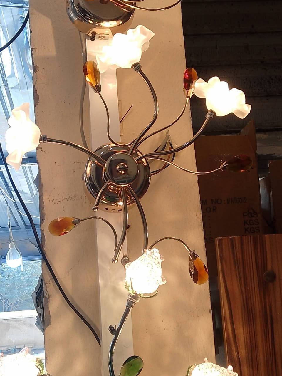 براكيتات حائط ديكور مرتب يوجد موديلات مختلفه
اسعارهم مناسبه جدا 
موقعي شارع الكليله مجمع حسين ابن الحجي قرب الاقسام 
***********
