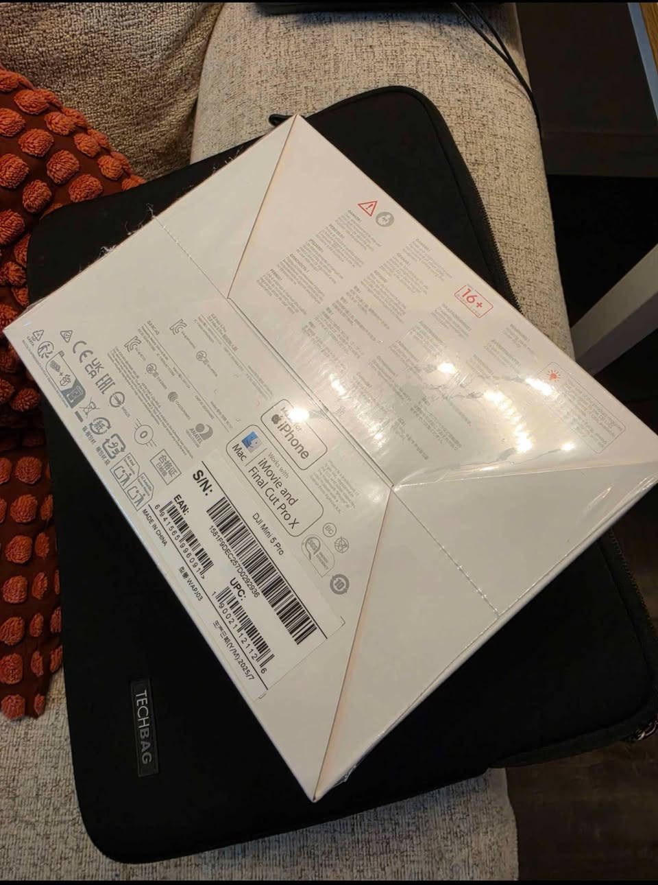 Mini 5 pro single
brand new and factory sealed
جديدة ما مفتوحة
ما اعرف قيمتها لانو ما عندي خبرة بالدرونات ولا اعرف حتى شلون اشغلها 
بس احد الاخوة كلي جملتها ١١ ورقة ونص واني ابيعها جوه سعر 
الجملة مالتها بشوية
امس رجعت للعراق واشتريتها من كندا لغاية استفاد بيها شوية 
البيع وجه ل وجه 
للاسف الدرونات ما ابيعهم توصيل 
تابعني على صفحة الانستا اذا كنت مهتم بمجال الالكترونيات بصورة عامة 
والعاب الفيديو واجهزة العاب الفيديو بشكل خاص 
@iraq.retro


**إذا كنت صاحب هذا الإعلان وتريد حذفه لأي سبب، رجاءا أرسل رسالة إلى الدعم الفني**