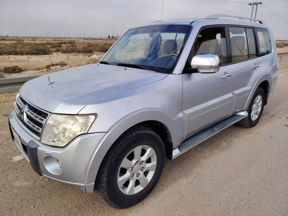 باجيرو
موديل 2010 
كفاله عامه
حبتور فول فول
رقم بغداد تحويل ثاني يوم
تخم تاير جديد
مكينه وكير مكفولات
سياره جديده ما بيها نقص
العنوان الكوت زين القوس
للاستفسار *********** دهل اوران, واسط
