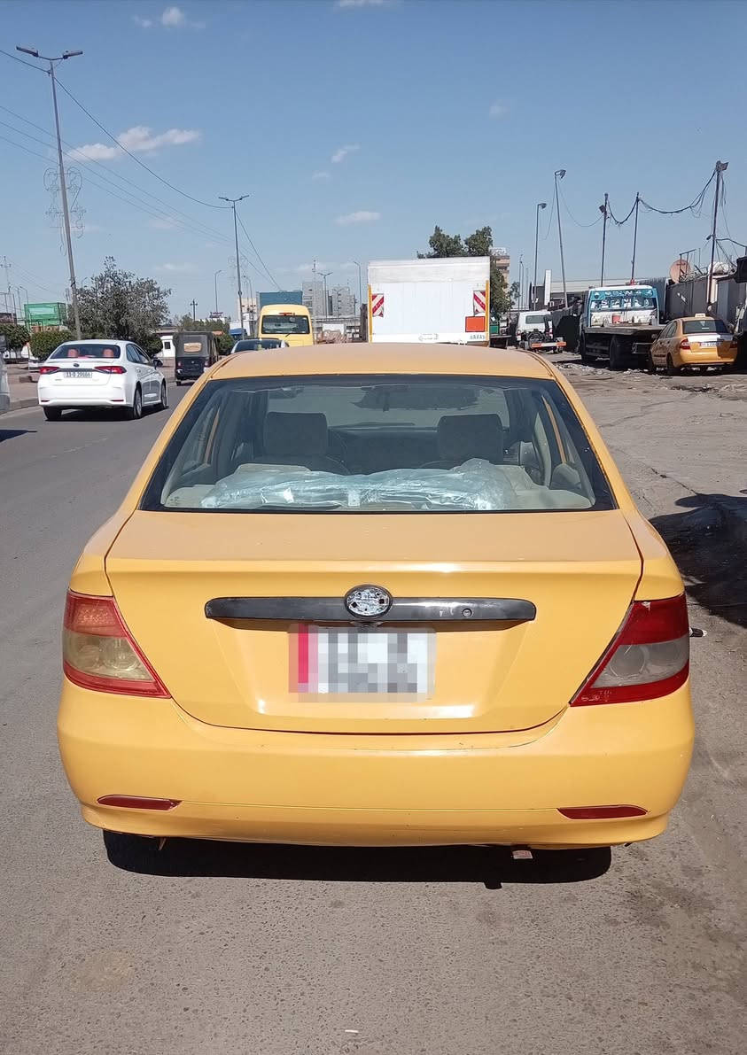 سياره بي وايدي 2010 أف ثري كير ومكينه كفاله خير من الله نقصه تبريد وكبريسر فقط صدر أمامي خلفي جديد سياره بأسمي سنويه جديده هزه جديده هيئه وغرامات مصفره سنويه لغايه 31 كهربائيات كله شغاله تلحيضات خياسات ملگطه السعر 42 وبيها مجال بسيط العنوان الحسينيه مال الراشديه للإستفسار ***********
