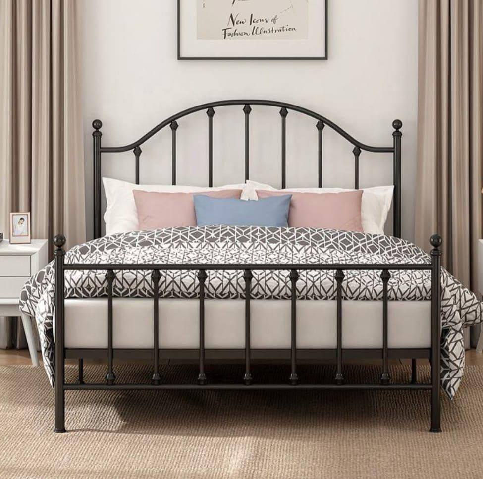 سرير نفرين حديد 
قياس 160في 200 
السعر 180 الف


**إذا كنت صاحب هذا الإعلان وتريد حذفه لأي سبب، رجاءا أرسل رسالة إلى الدعم الفني**