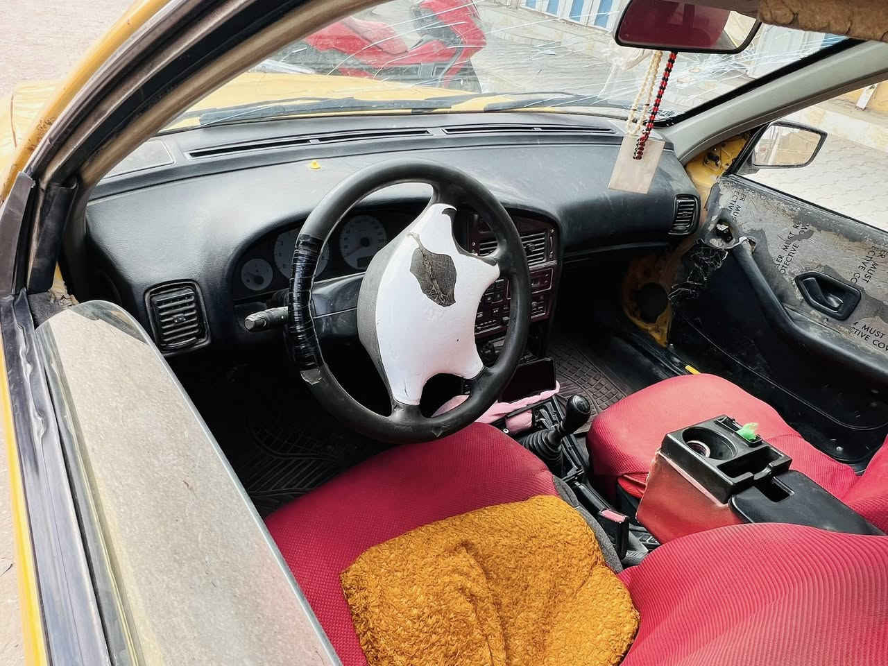 بيجو بارص 2012 رقم بصره السياره شوفة عينك للبيع ب18وبيها مجال للاتصال       ***********
