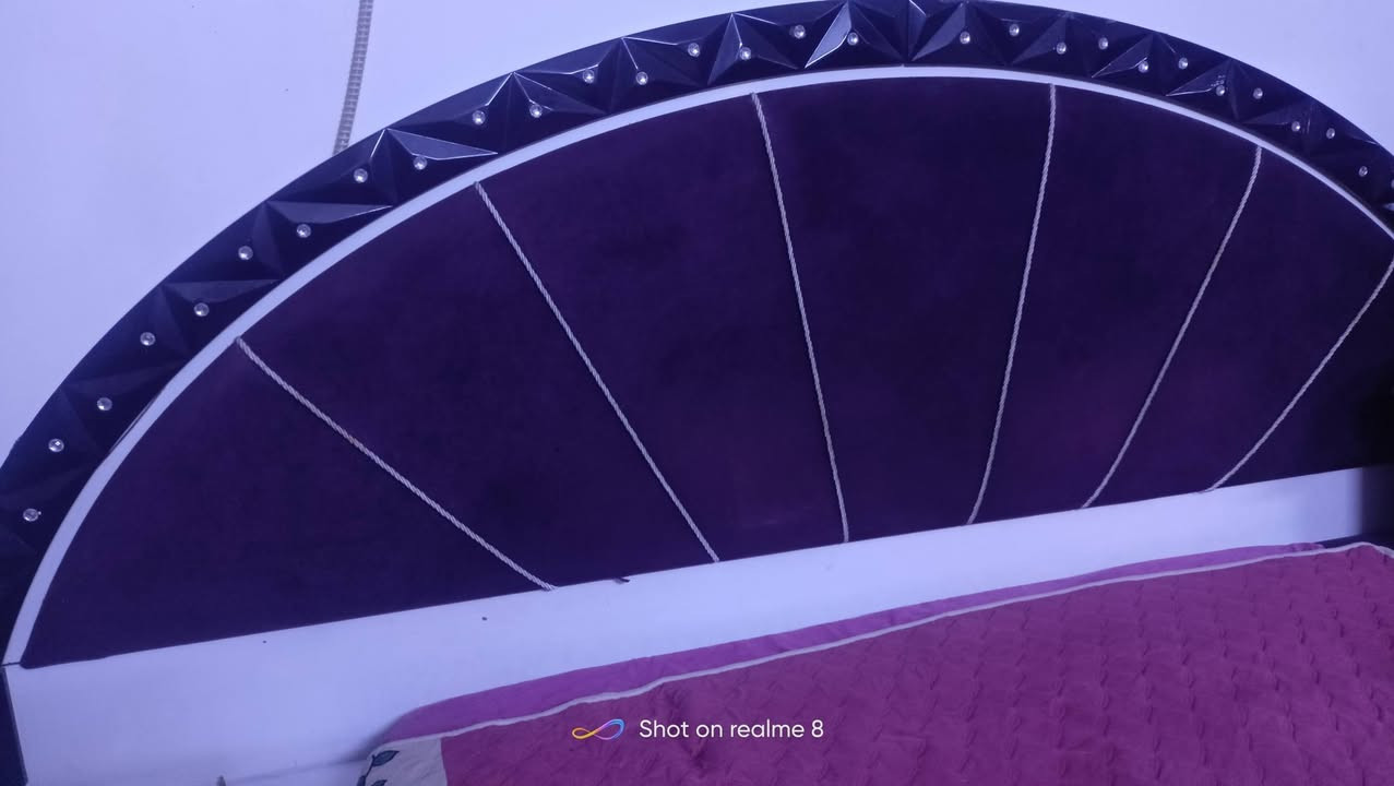 السلام عليكم غرفه نوم تركي الاصلي
٧قطع الكنتور ٣امتار


**إذا كنت صاحب هذا الإعلان وتريد حذفه لأي سبب، رجاءا أرسل رسالة إلى الدعم الفني**