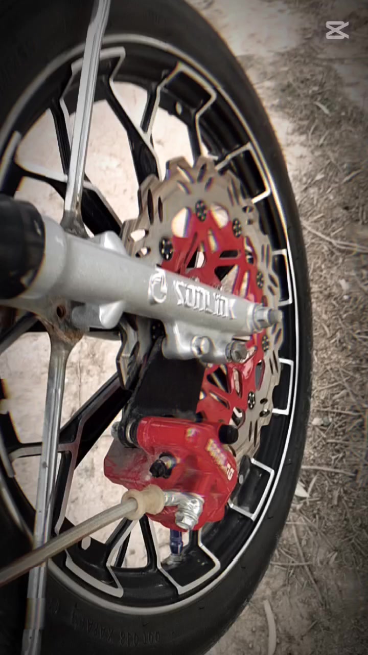 سلام عليكم دراجة لبيع سيفان موديل 24 كفاله عامه  سعر خاص ***********
