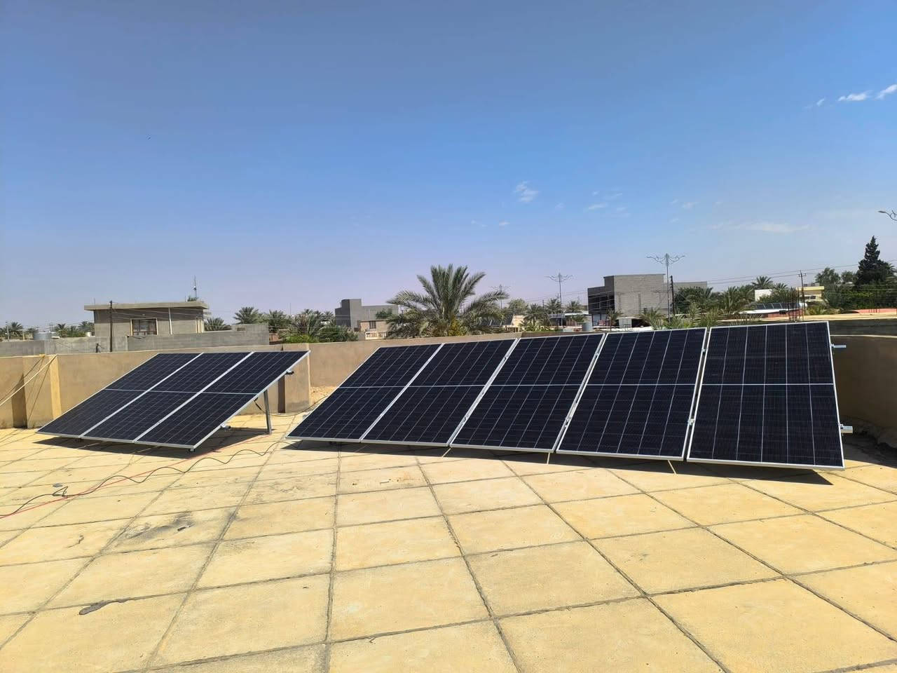 جديدنا في قضاء العلم! ⚡️ منظومة طاقة شمسية متكاملة ومستدامة للدكتور ابراهيم الذنون. 🌞🔋
تميز واحترافية في التنفيذ بأقوى المكونات العالمية والضمانات الحقيقية:
✨ (8) ألواح فلاديلفيا 600 واط (ضمان 15 سنة).
✨ إنفيرتر رايزنك 6 كيلو واط (ضمان سنتين).
✨ بطارية ليثيوم فلستي 15 كيلو واط (ضمان 5 سنوات).
💡 وداعاً لانقطاع الكهرباء وأهلاً بالطاقة النظيفة مع مكتب أكرم المحسن لطاقة الشمسية.
📍 مواقعنا: كركوك (الحويجة - العباسي) | صلاح الدين (تكريت - الدجيل)
📞 للاستفسار وتساب أو اتصال: *********** | ***********
