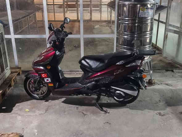 السلام عليكم  هاوجي دبابه 
محرك ١٥٠ 
موديل ٢٠٢٠ 
مسجل تحويل ثاني يوم 
تايرت جديده ٢
لايت عدسه 
السعر ١٣ وبيه مجال بسيط 
مكان الدرجه البفراج 
***********
