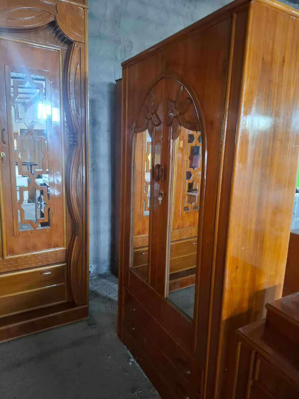 السلام عليكم  غرفة للبيع للاستفسار الاتصال على الرقم ***********
