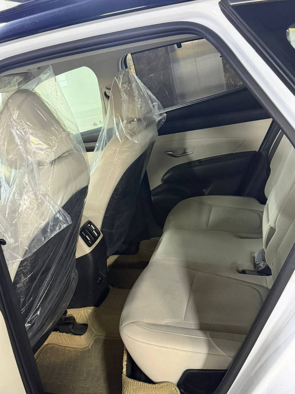 السلام عليكم سوىنتو 2025 كفاله فول عدى البانوراما ماشيه 37000 السعر 310 $ مكاني البلديات رقمي ***********
