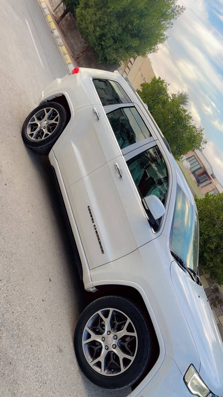 جيب 2020  
خليجي اوفرلاند
تلاث شاشات 
لون ابيض 
السعــر : 328 $ وبيها مجال 

ماشيه 76  km الف  كيلو متر  
 للبيع جيب اوفرلاند خليجي ام الشاشات اعلئ فئه بلجيب  2020 وكاله هارلم
دوسات كهربائيه مع فتحة الباب 
 
بأسمي   رقم اربيل الدولي 
مكفوله كفاله عامه من صبغ والحادث  السياره جديده كارتون  مال جناي 
 فول مواصفات ١/١  
رادار جانبي نقطه عمياء 
سياقة الاليه مع تحديد المسار 
داخل مشمشي   + سقف كنتاره 
حجم المحرك: 3600
فور ويل 4/4 ماوس 
دبل سلايت بانوراما 
تشغيل عن بعد 
شاشات 3 
شفتات ستيرن 
جنطه كهربائي شفط 
دبل كزوز خلفي 
حساسات اماميه + خلفية 
بصمه تشغيل بصمه ابواب
سستم صوت 12 سماعة هارمن كاردون  
دمامي خلفي بلصندوك
قطعتين تبريد ثلج 
كشن خزن ميموري 3 وضعيات
 مقاعد جلد اصليه مشمشي كهرباء (تدفئة+تبريد) 
 كشن خلفية تدفئه
تدفئه بلاستيرن 
سيدي بلجكمجه  مع ريموتن تحكم بلشاشه 
مري  شفط 
مري قلاب ويه ال R
يدات ستيل اصل 
الداخل صاج ملكي  
 نظام_خرائط(نظام ملاحة)_Navigatio
 كامرة خلفية دوارة اصلية
 استيرن كهرباء +  تدفئة
 فول تحكم استيرن (جهتين امامي + جهتين خلفي) 
 ناقل حركة ٨ نمر
 نظام سبورت s
 نضام اقتصادي
 مري _جانبي_تدفئة مرايا_جانبية_حساسة_للضباب_تعمل_
تلقائياً + اشارة بالمري 
 لايت عدسة زينون يصعد وينزل ويه الستيرن 
كشافات زنون 
زراكات لايت 
  باتري جديد تخم تايرات انتاج 24 جدد صدر جديد 
كاعيات شركه جيب ممفتوحه + سماعات هتفون 2 
كتلوكات الشركه  + جنطه الطوارء
بصمات 2 شركه وياها + برده بلصندوق شركه 

الاسبير المقدس بعده منازل 

مـكان السيارة ديالــى 
 
للاستفسار 
***********
