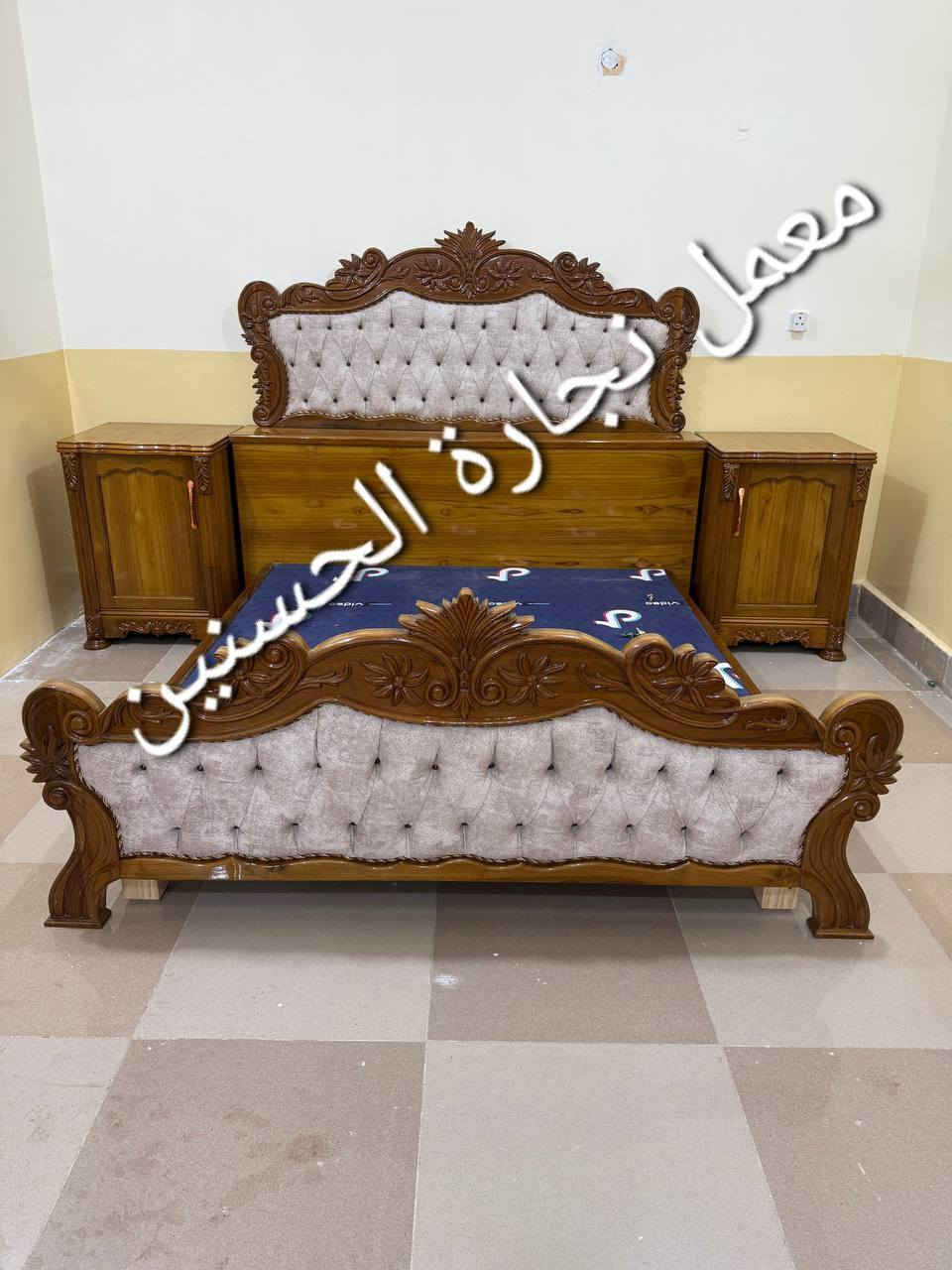 ياالله اللهم صل على محمد وآل محمد غرفه تزكام عمل حرفه يدوي نقش يدوي خشب صاج بورمي تحميل على ابواب شبه تعباء داخل وخارج صاج دراجه اول خشب صاج بورمي اجود انواع الخشاب من معمل نجارة الحسنين العنوان ميسان الجديده شارع سوق الذهب قرب الحدادين هاتف ***********/*********** حسنين النجار @إشارة
