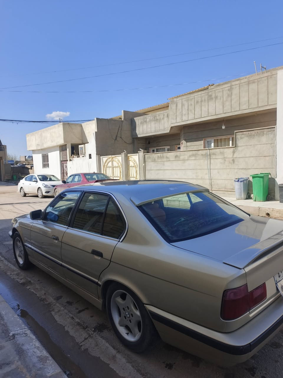 BMW 525
موديل 1992 كير توماتيك محرك كبس تبريد منضومه جديد عليها كيجات وارفلو ول حاساسات كله شغال مبدل مال حاويه باتري جديد لايتات مال حاويه صبغ حراري ضمان خمس سنوات جام امامي مبدل جديد سياره محرك ول كير ول دعم شرط تريد وكاله تريد تحويل تحويلها يكلف ٥٢٠ الف ويصير رقم مصطره وعليها ٨ ورقات غرامه تنزل من سعرها واكو خصم ٢٠٠ الف ينشال من غرامه سعرها ٦٥ وبيها مجال بصيط 

رقم وتساب ***********

***********

