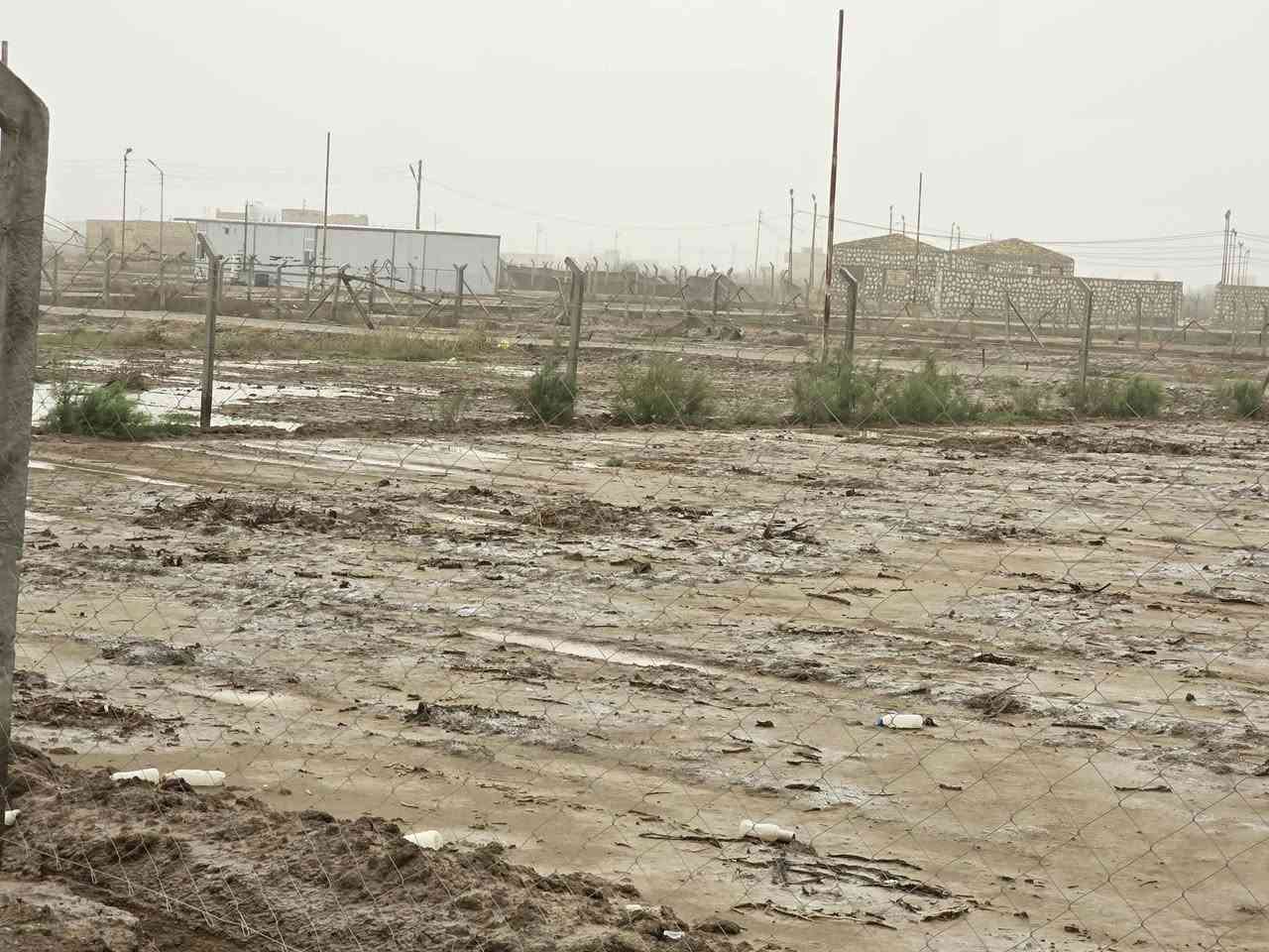 قطعة 500 متر سند 25 مداور مباشر خدمات(ماء-كهرباء-تبليط-مولد شارع)
السعر 8 مليون ترهم أقساط او نقد
للإستفسار ***********
