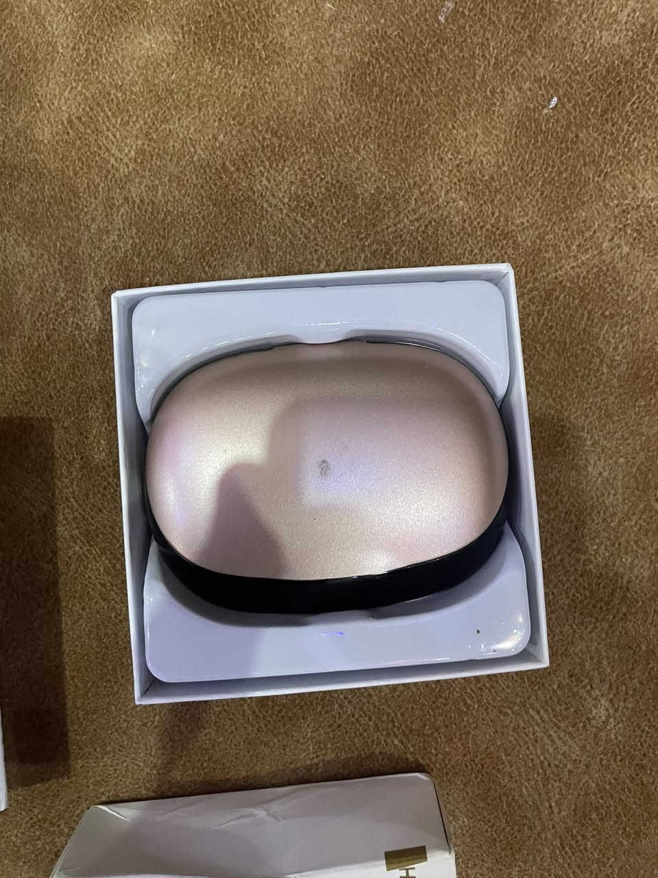 منو الهسه كاعد الياخذ هاي القطعه ب١٥الف يتوصل واتساب ***********
