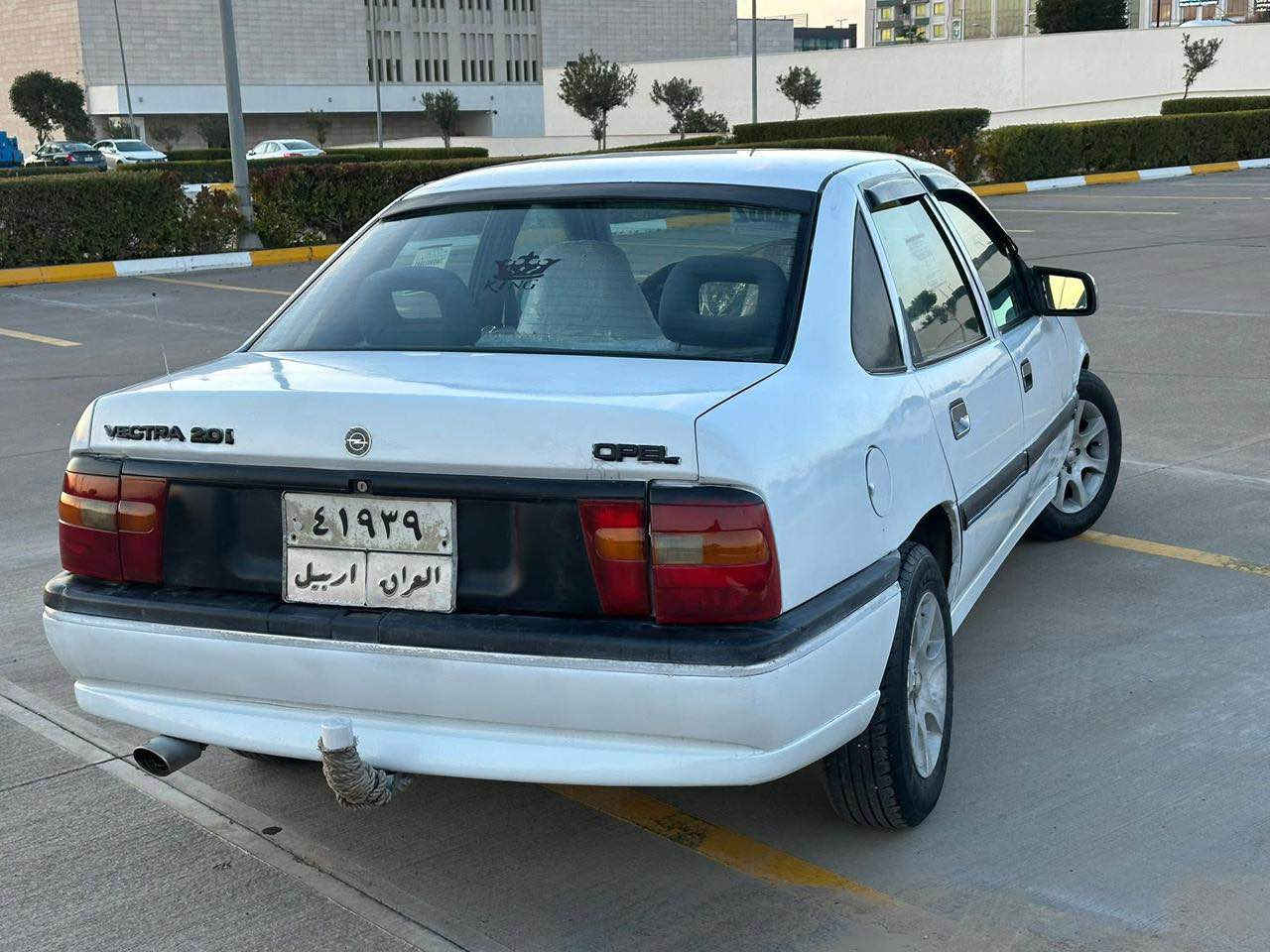 ؤپل مؤديل١٩٩٢گير تؤماتيك مةكينة٢٠لةجواني نمونية بي نةقوستاني كيرمةكينة بةشةرتي فيتةر  سحر 39محامةلة ٥وةرةقةش خةرامةي لةسةرة دواي محملة دةكريتةوة پشتوپيشي كةپسة بةس دةرگاي سةياق ليداني هةية***********شوين هةولير أربيل, العراق
