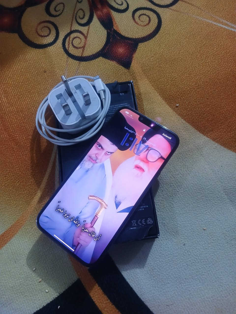 سلام عليكم ايفون 13برو امريكي ذاكرة 512بطارية ٩٤ جديد زلغ  مابي لون زيتوني مطابق وية الكارتون كامل لزكة اصلية سكيترات حافظة شاحنة اصلية سعر800 وبي مجال قليل ***********
