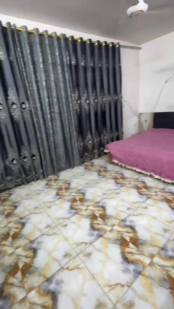 غرفة تركي ٥ قطع نظيفة سعرها ٣٢٥ مكان بغداد الكمالية ***********
